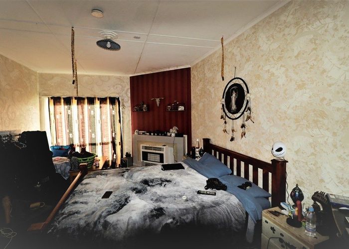  at 16 Beach Road, Castlecliff, Whanganui