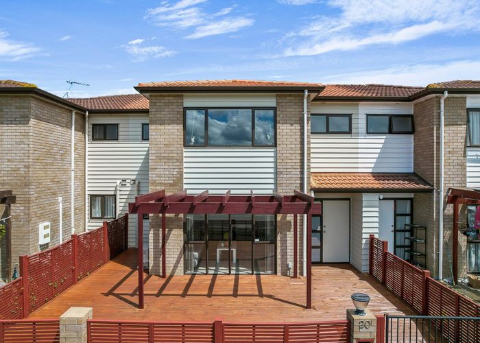  at 20 Flintridge Drive, Flat Bush, Auckland