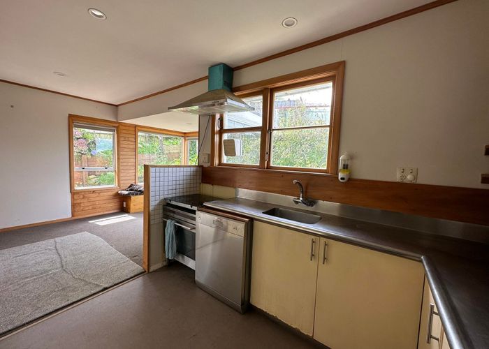  at 55 Salford Street, Newlands, Wellington