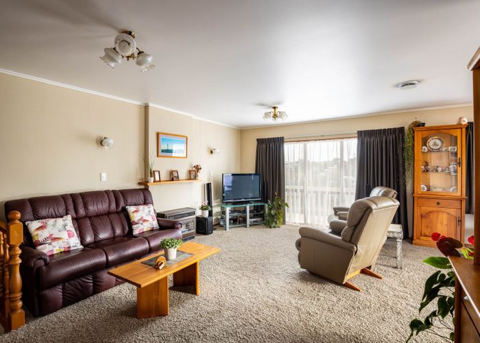  at 10 Ruskin Place, Westown, New Plymouth