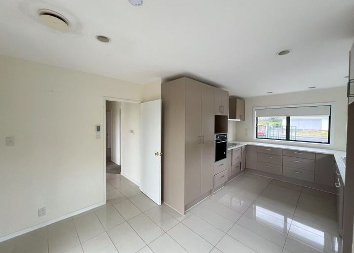  at 200 Clovelly Road, Bucklands Beach, Manukau City, Auckland