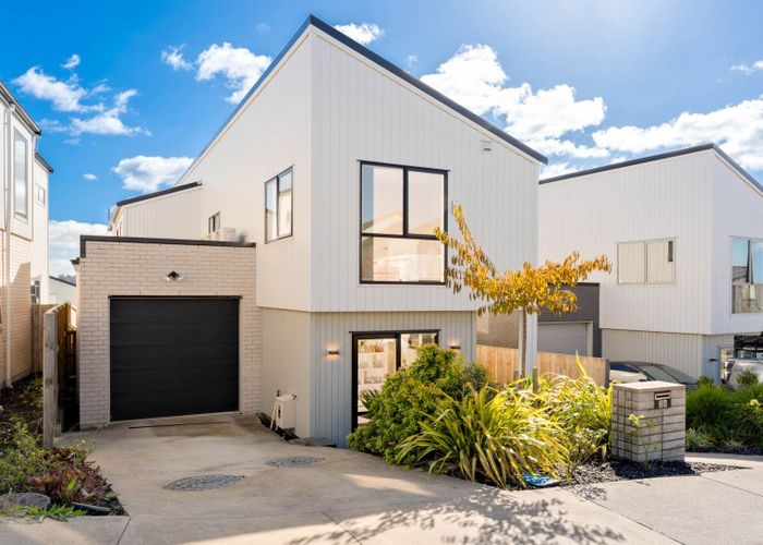  at 36 Mita Road, Silverdale, Rodney, Auckland