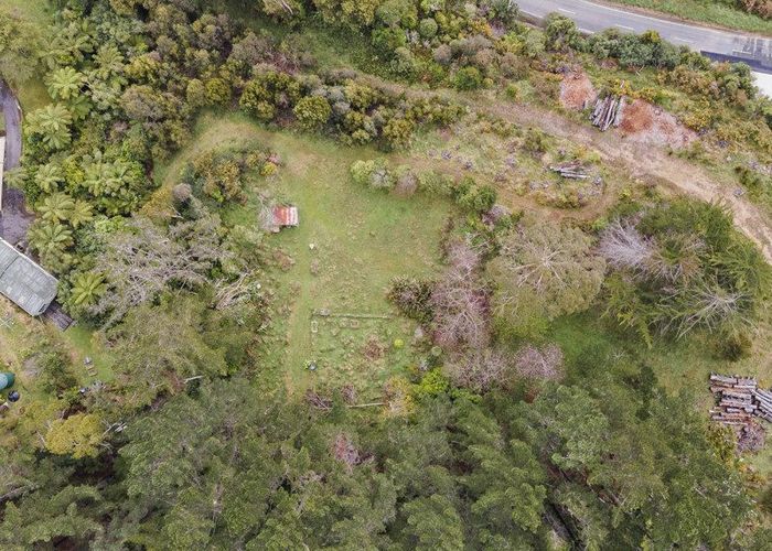  at 977 Coast Road, Wainuiomata Coast, Lower Hutt