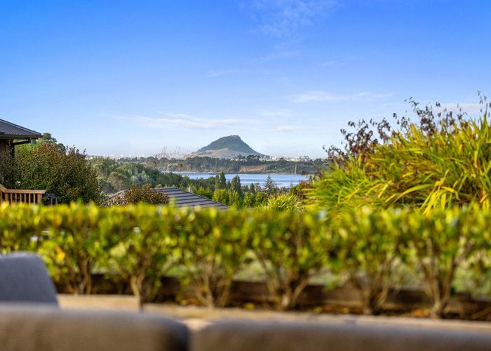  at 27 Greenvale Place, Welcome Bay, Tauranga, Bay Of Plenty