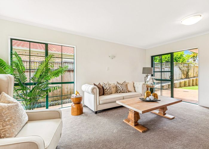  at 12 Columbia Place, Albany, North Shore City, Auckland