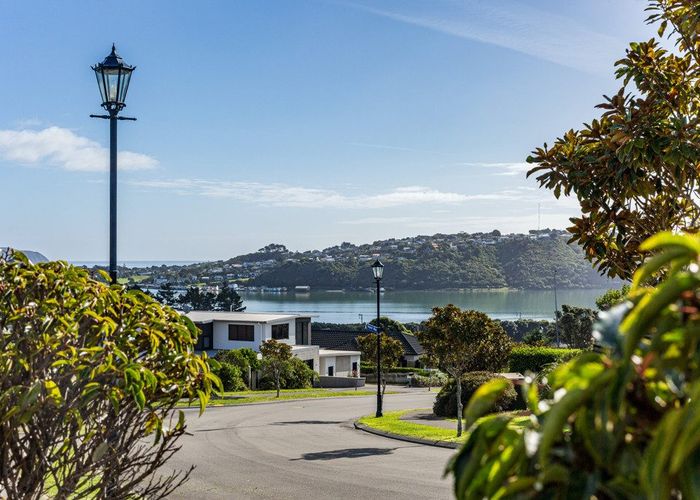  at 6 The Fjord, Aotea, Porirua, Wellington