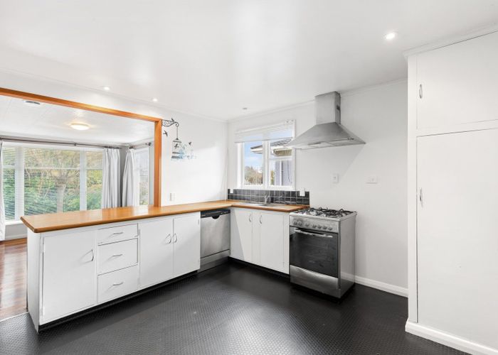  at 16 Salisbury Avenue, Terrace End, Palmerston North, Manawatu / Whanganui