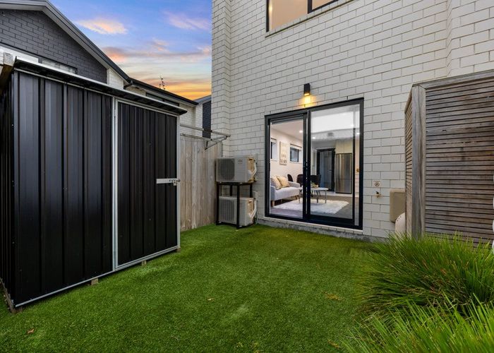  at 4/14 Wilsher Crescent, Henderson, Waitakere City, Auckland