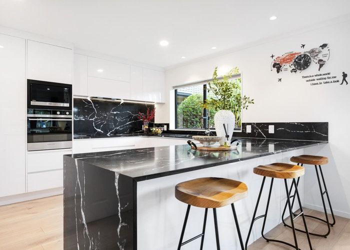  at 35 Newbliss Crescent, East Tamaki Heights, Auckland