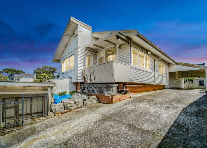  at 2-Jan/32 Rowan Road, Royal Oak, Auckland