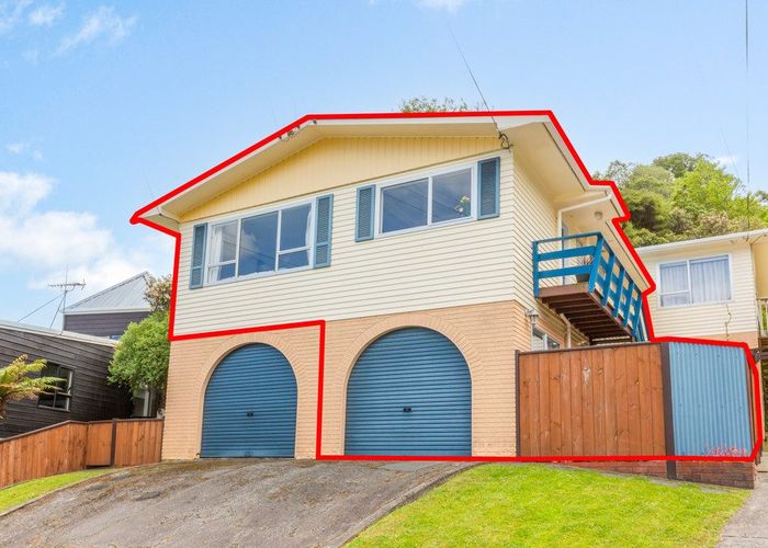  at 1/9 LOWRY CRES, Stokes Valley, Lower Hutt