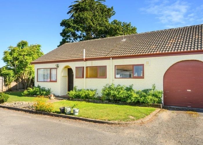  at 1/133 Cook Street, West End, Palmerston North