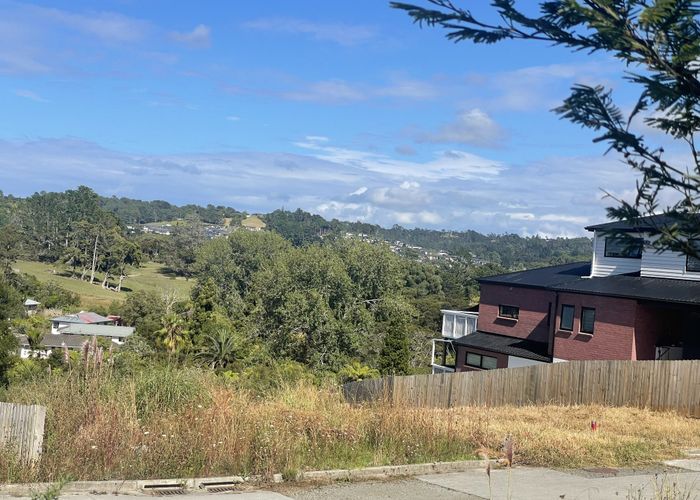  at 21B Tiriwa Drive, Massey, Waitakere City, Auckland
