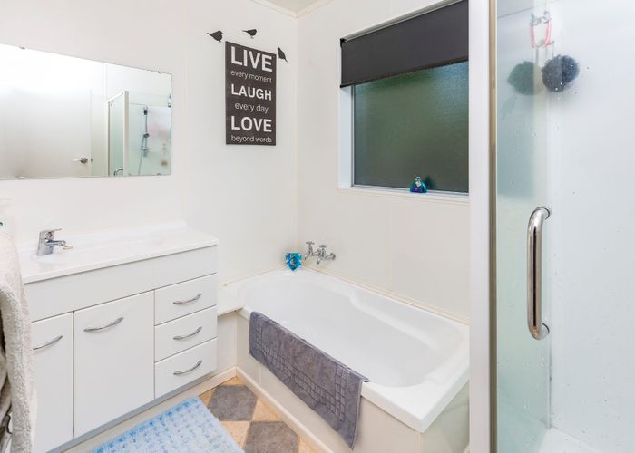  at 21 Kingseat Rd, Patumahoe, Franklin, Auckland