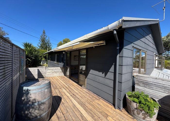  at 18 Alison Rd, Surfdale, Waiheke Island, Auckland