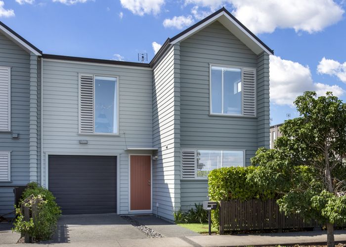  at 18 Onekiritea Road, Hobsonville, Waitakere City, Auckland