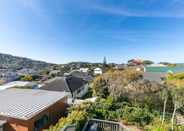  at 53 Nicholson Road, Khandallah, Wellington