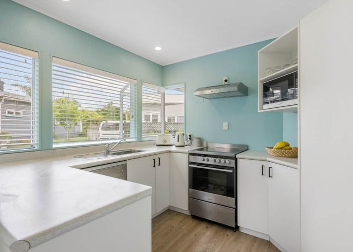  at 1/105 Glendale Rd , Glen Eden, Waitakere City, Auckland