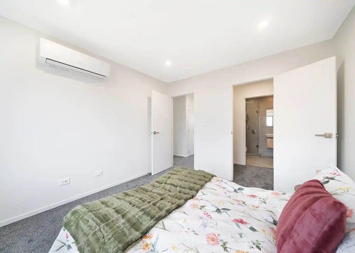  at 4a Templeton Place, Clendon Park, Manukau City, Auckland