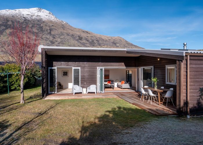  at 10 Herries Lane, Lake Hayes, Queenstown