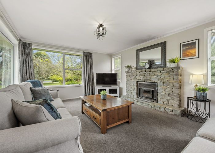  at 1999 Buckland Road, Buckland