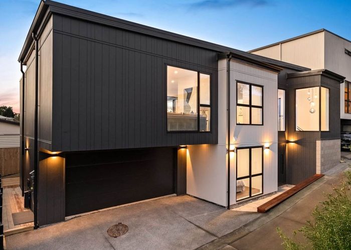  at 8B William Souter Street, Forrest Hill, Auckland