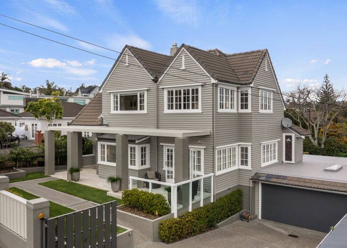  at 15 Ronaki Road, Mission Bay, Auckland