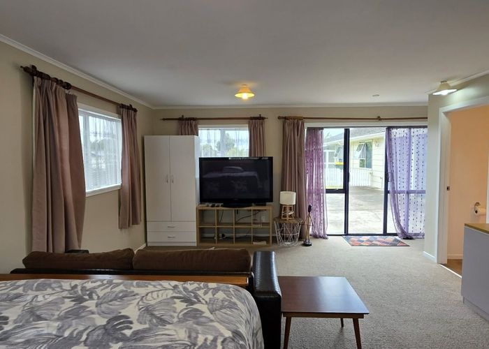  at 2 Gardenia Avenue, Bell Block, New Plymouth