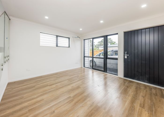  at 6B Christmas Road, Manurewa, Auckland