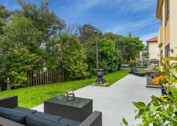  at 4 Gold Street, Albany Heights, Auckland