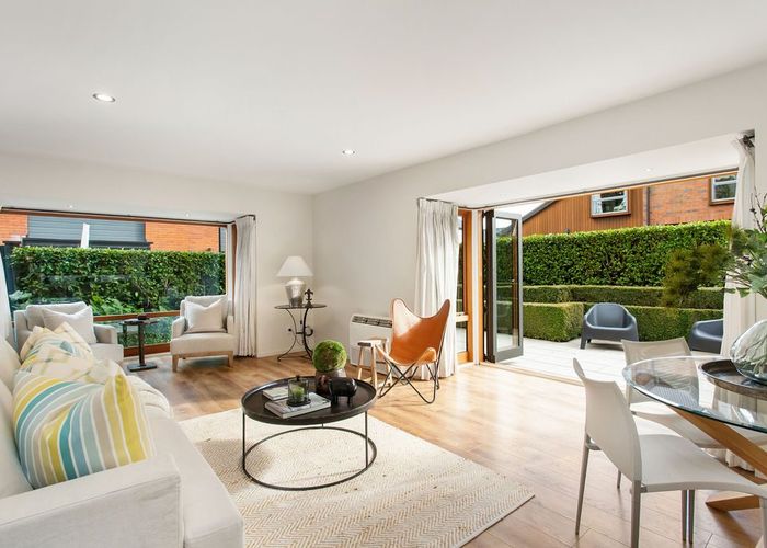  at 114B Memorial Avenue, Burnside, Christchurch City, Canterbury