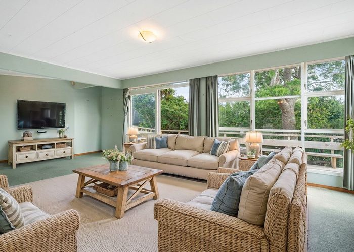 at 13 Ennis Avenue, Pakuranga Heights, Auckland