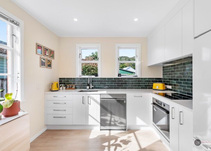  at 4 Poole Street, Taita, Lower Hutt