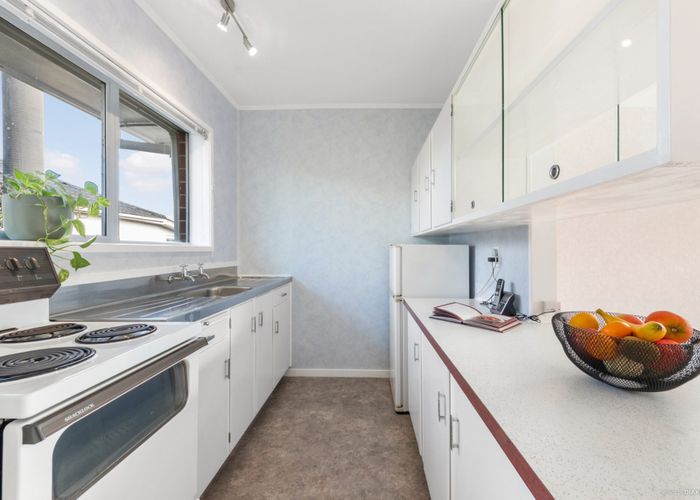  at 3/25 West Coast Road, Glen Eden, Auckland