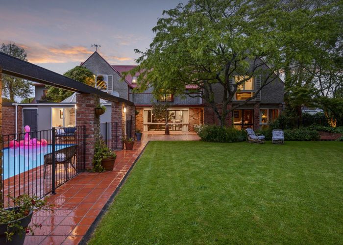 For sale 15A Clyde Road, Fendalton, Christchurch City, Canterbury homes.co.nz
