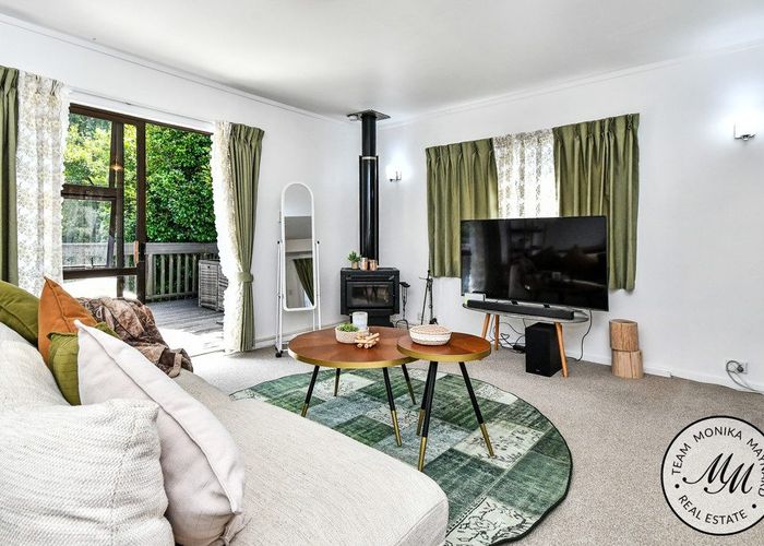  at 40A Kingsclere Place, Goodwood Heights, Manukau City, Auckland