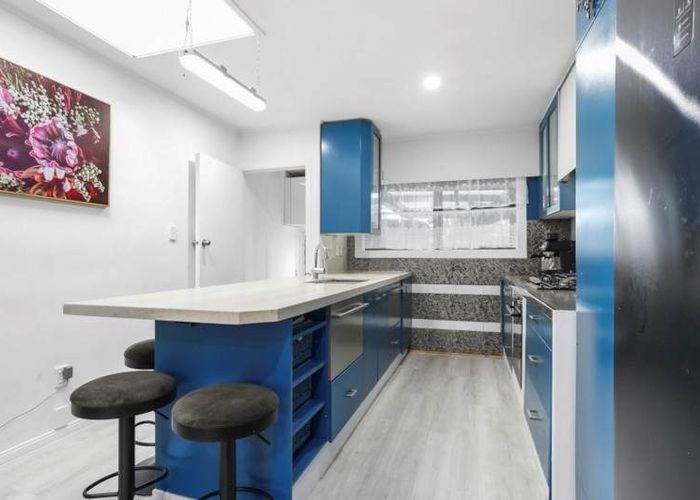  at 2/21 Glen Avenue, Papatoetoe, Manukau City, Auckland