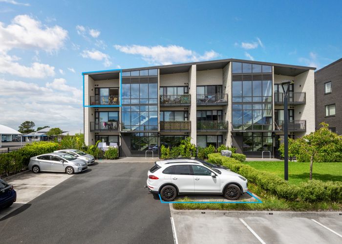  at 210/165 Lake Road, Northcote, North Shore City, Auckland