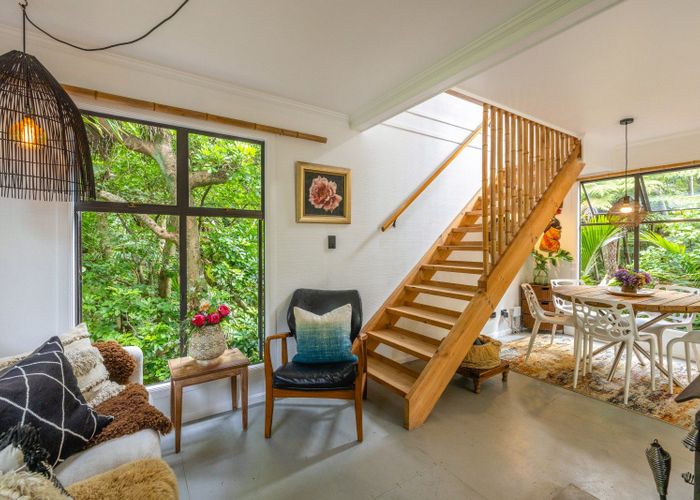  at 33 Beatty Parade, Surfdale, Waiheke Island, Auckland