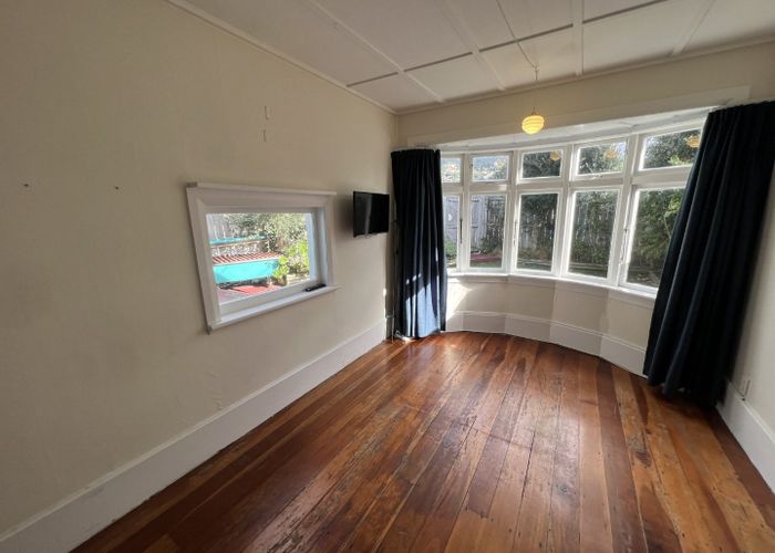  at 83 Apu Crescent, Lyall Bay, Wellington, Wellington