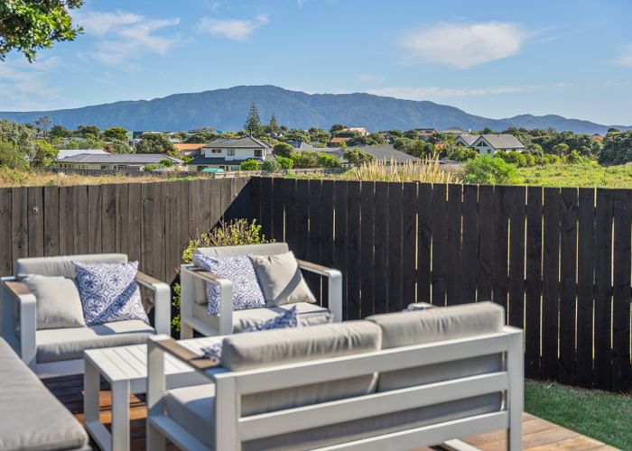  at 65 Queens Road, Waikanae Beach, Kapiti Coast, Wellington
