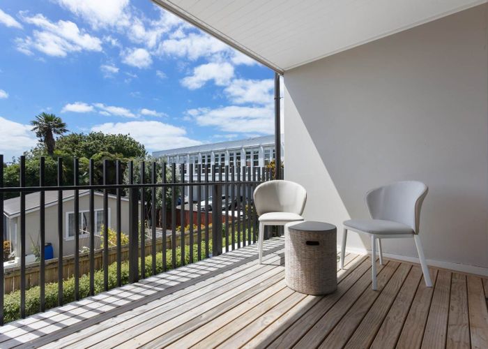  at 7/5 Peachgrove Road, Te Atatu Peninsula, Waitakere City, Auckland