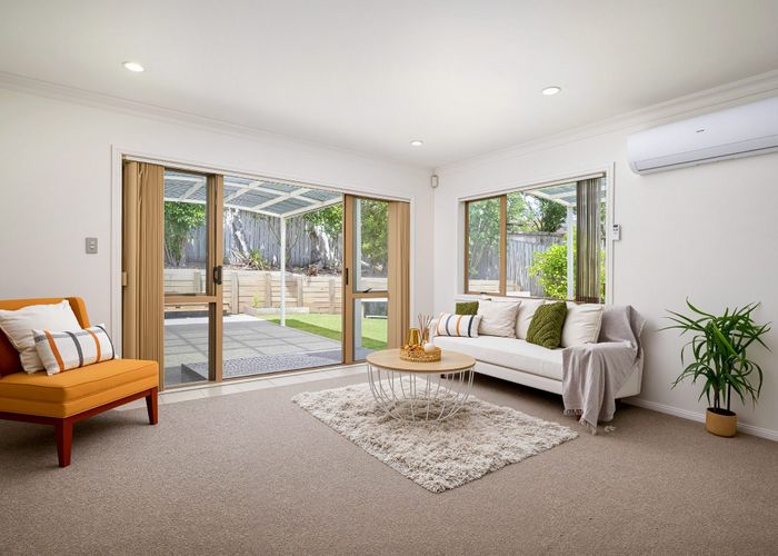  at 24 Sapperton Drive, Henderson, Waitakere City, Auckland