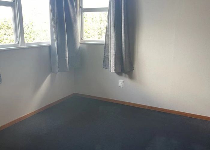  at 50 Weatherly Road, Torbay, Auckland