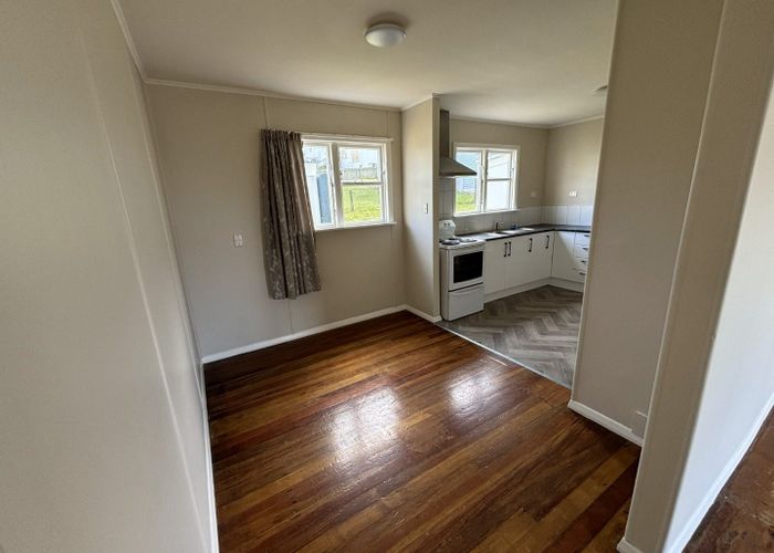  at 82 Leicester Street, Cannons Creek, Porirua, Wellington