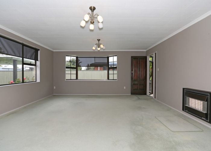 at 8 Willowbank Crescent, Feilding