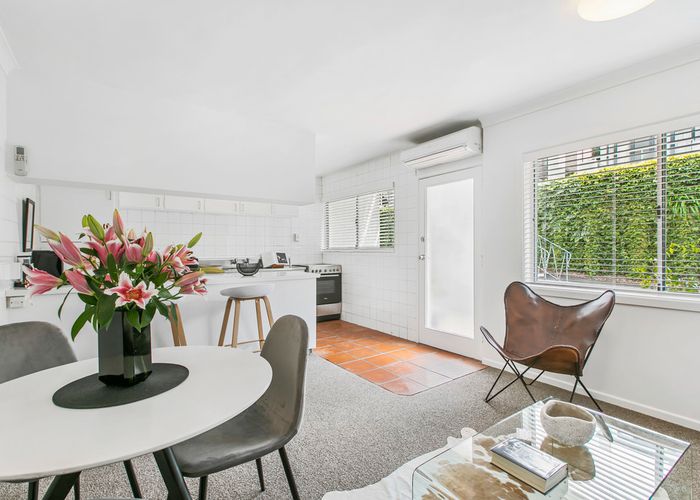  at 5/654 Mount Eden Road, Mount Eden, Auckland