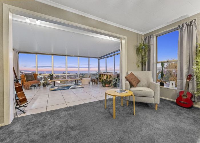  at 58 Tomahawk Road, Andersons Bay, Dunedin