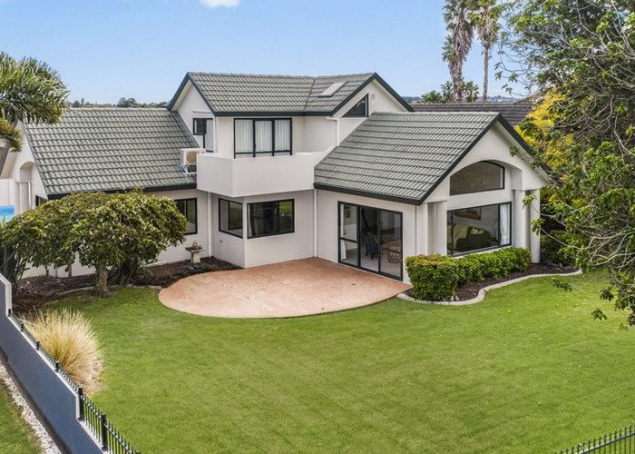  at 82 Glenross Drive, Wattle Downs, Auckland