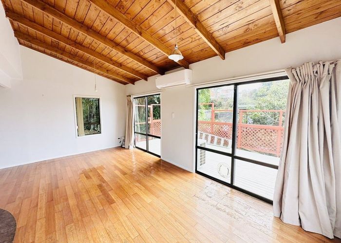  at 2/191 Mokoia Road, Birkenhead, North Shore City, Auckland